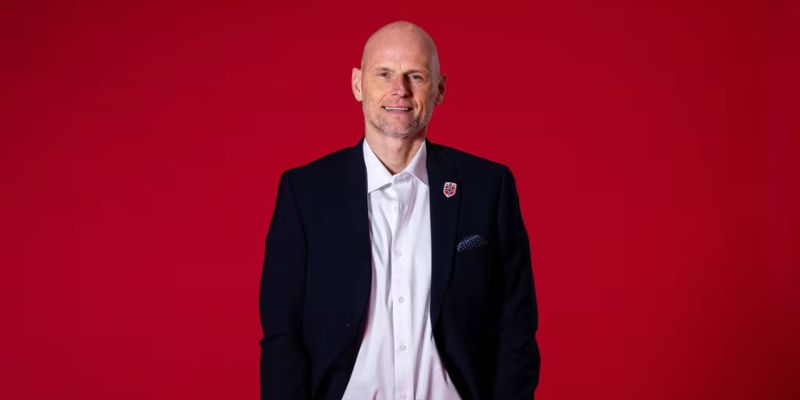 Ståle Solbakken mang lại sự kỷ luật cho Na Uy