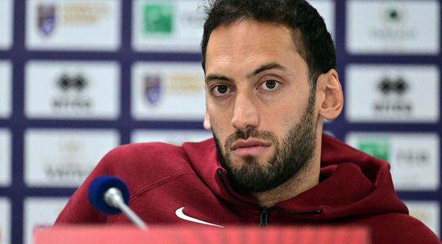 Hakan Çalhanoğlu khép lại áp lực quá khứ, Thổ Nhĩ Kỳ hướng tới World Cup với thủ lĩnh mới