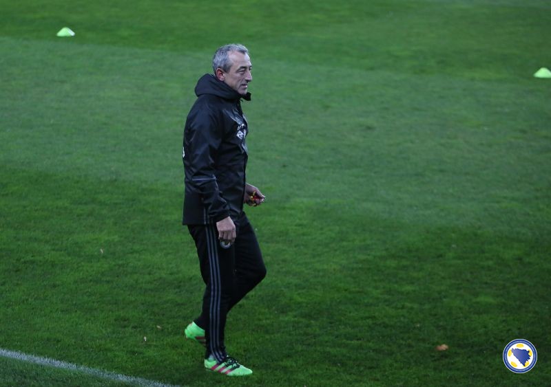 HLV Mehmed Baždarević phân tích lực lượng Bosnia, chuẩn bị cho chặng đường World Cup